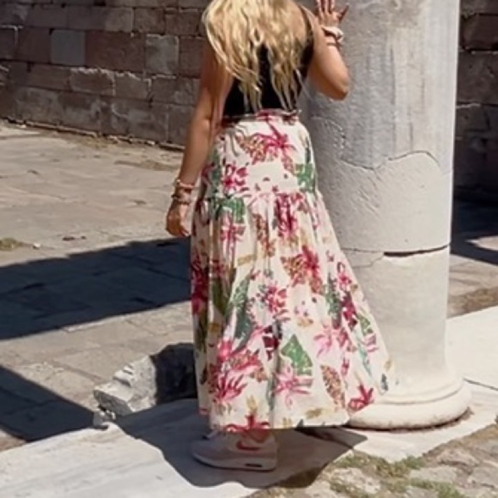 ✨SALE Mexx Women's Tropical Print Maxi Skirt - Cream and Green and Pink - Picture 4 of 4